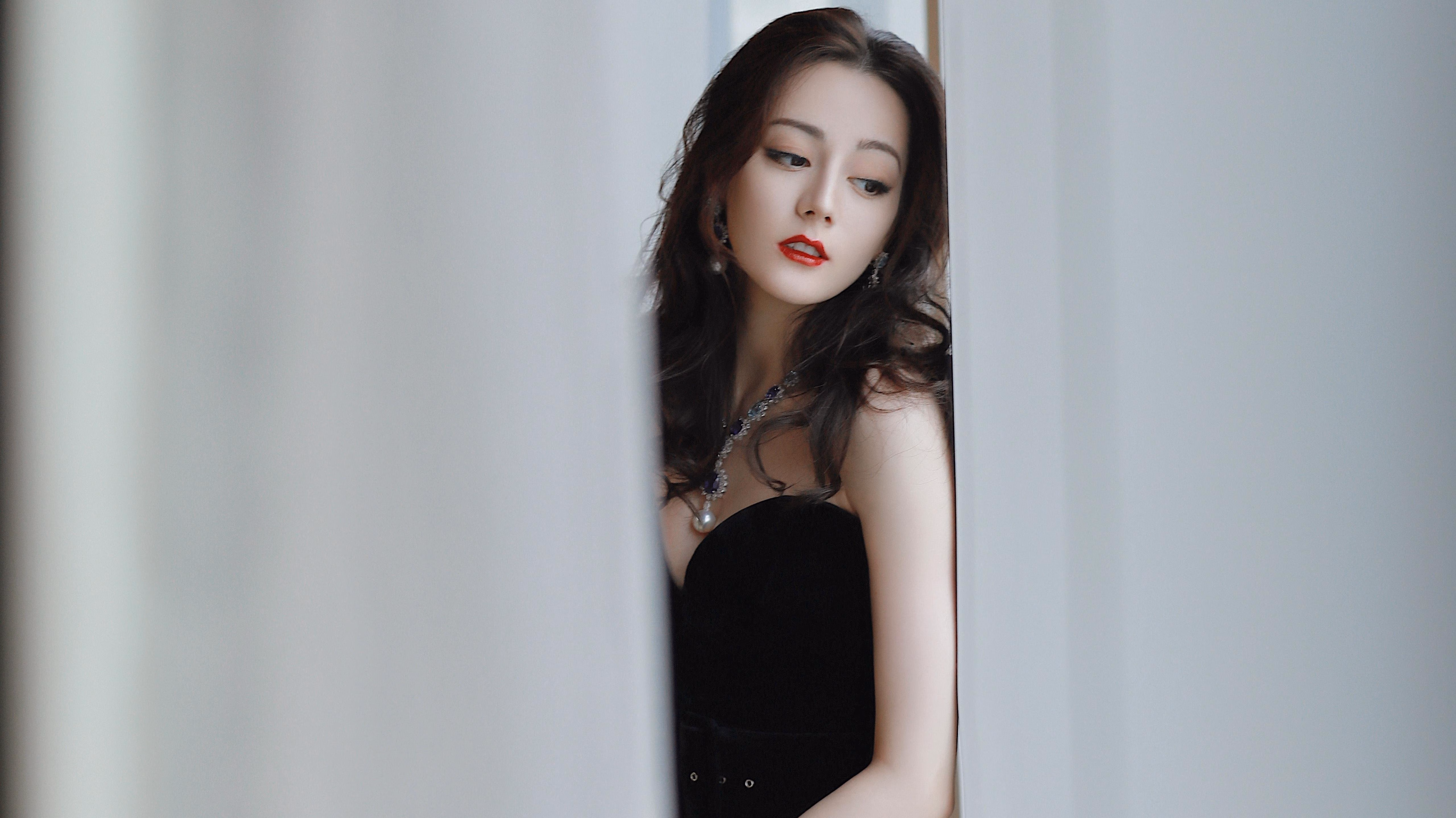 爱游戏体育官方网站-体育新闻中心发布体育视频多语言翻译平台，体育新闻英语翻译