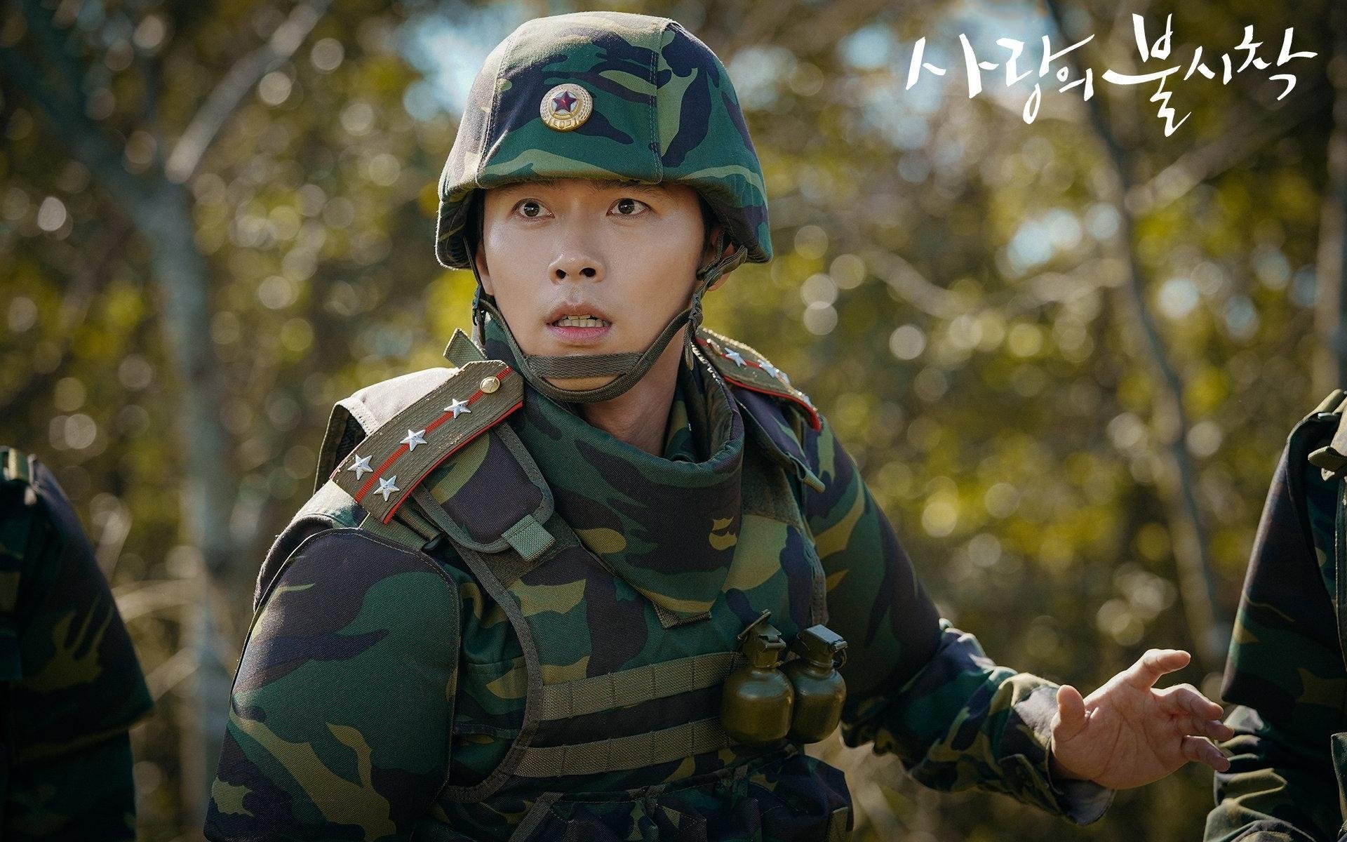 AYX体育官网-德甲妙招不断：策略多变，精彩不断！