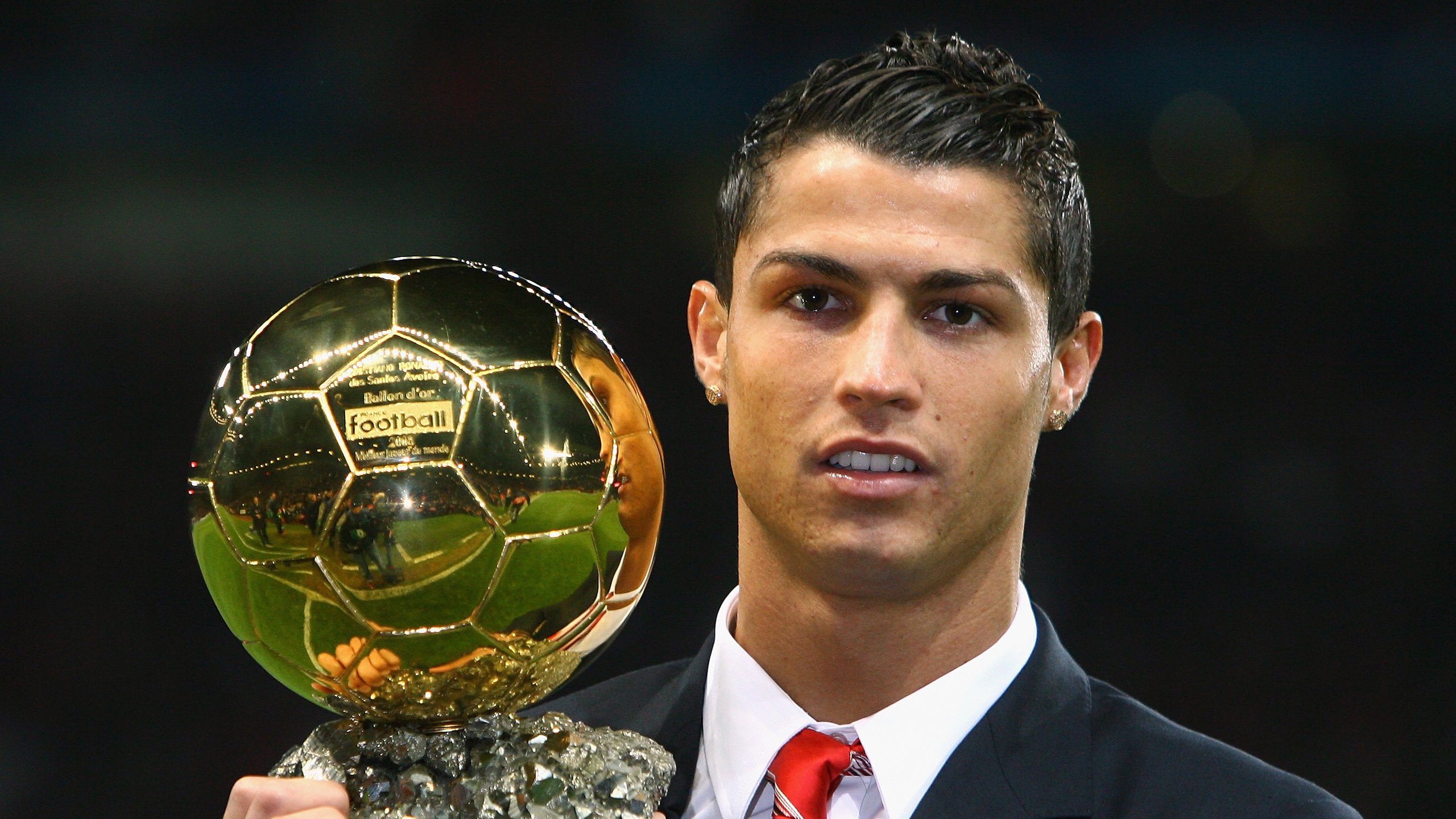 爱游戏体验-赫塔菲门将高接低挡力保球门不失，赫塔菲最近战绩